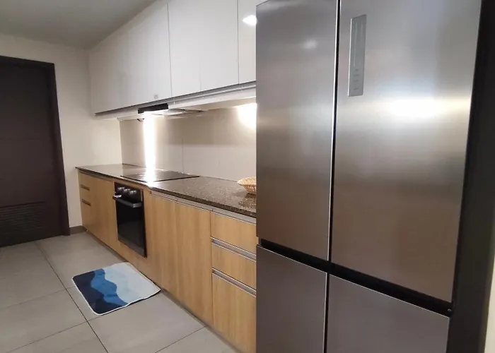 Sunset By The Bay, Modern 3br Near Okada, Moa & Naia